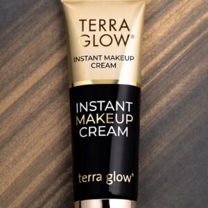 3-in-1 Hydrating Glow, Instant Spot Coverage + Sun Protection Cream