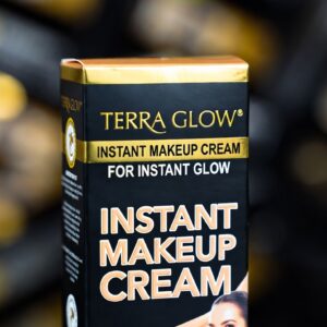 BB+ Cream Instant Spot Coverage + Light Make-up Glow Natural